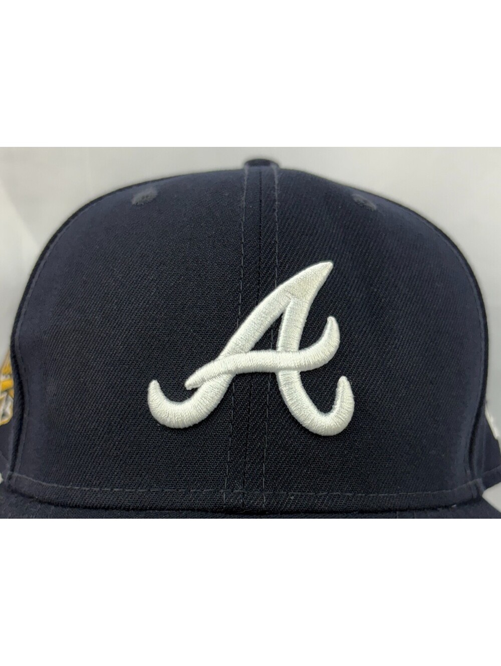 New Era 59FIFTY Atlanta Braves 1995 World Series Patch Size 7 ⅝ Fitted Hat - Picture 6 of 13